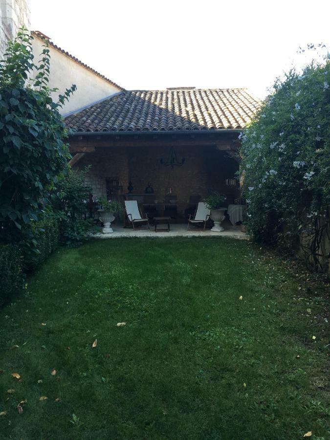 L'Ancien Couvent Cahuzac Bed & Breakfast Bagian luar foto