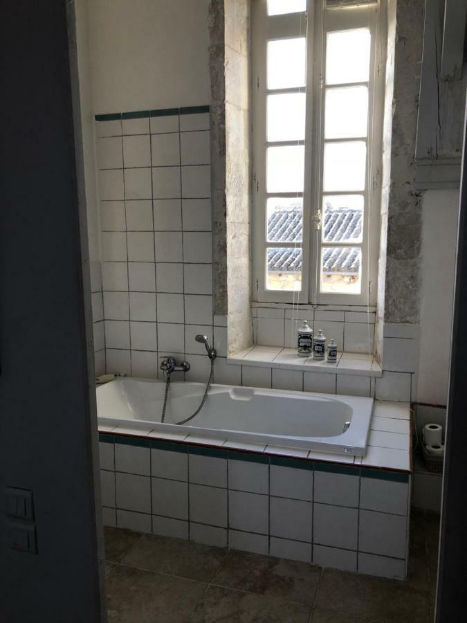 L'Ancien Couvent Cahuzac Bed & Breakfast Bagian luar foto